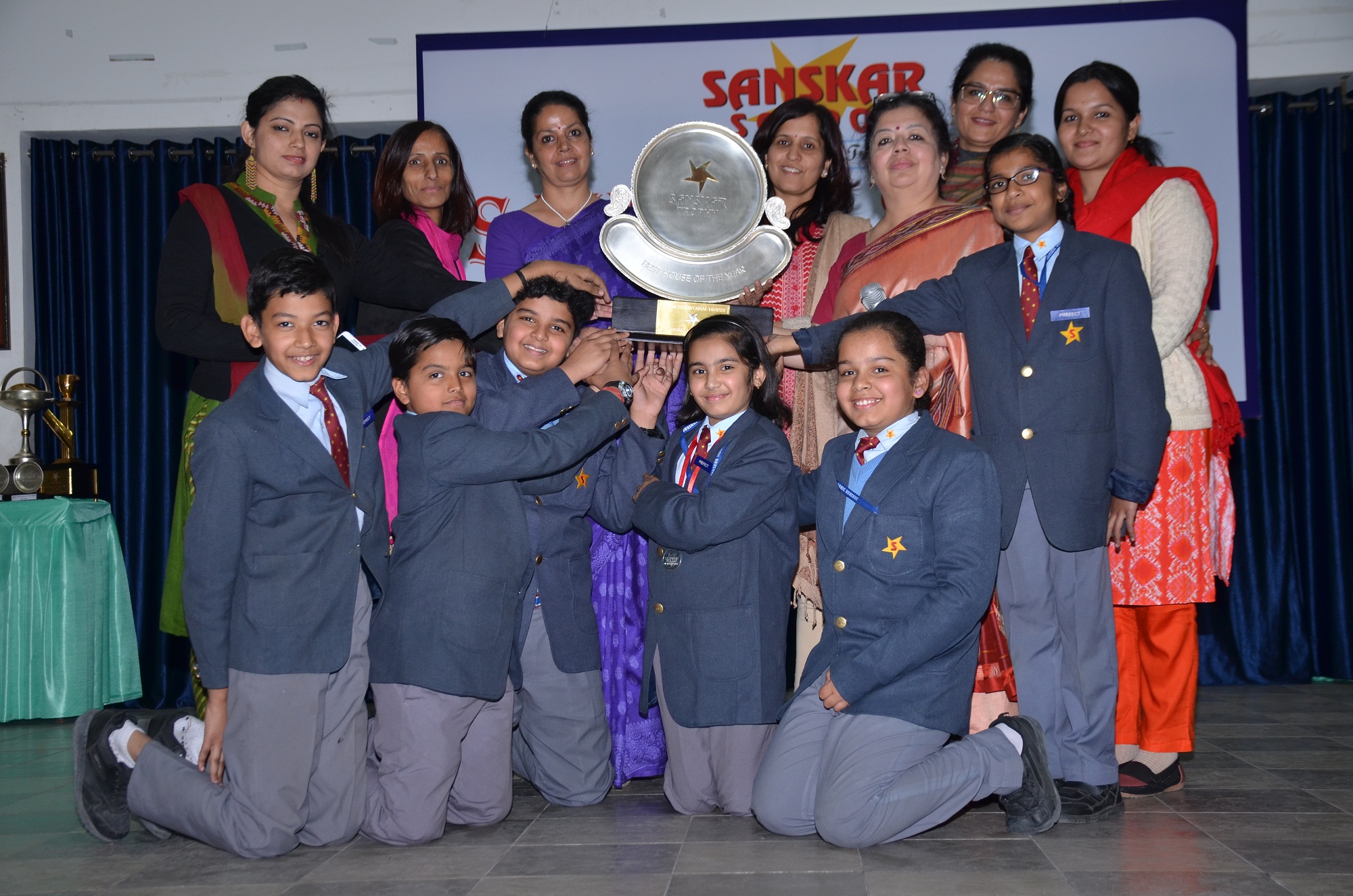 Annual Prize Distribution Function celebrated at Sanskar School
